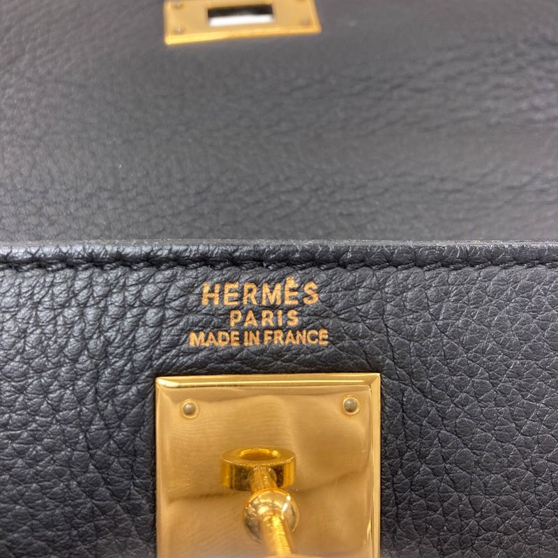 Hermes Kelly 32 Retourne Gold Handbag Taurillon