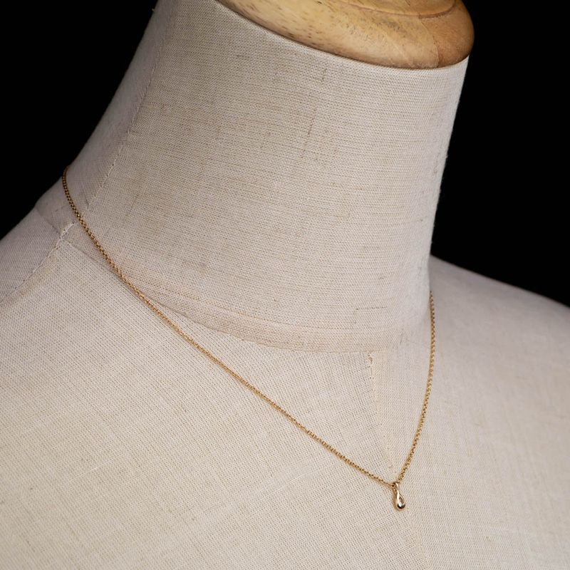 Tiffany & Co by the Yard Teardrop Necklace 18k Diamond 42 cm Peretti