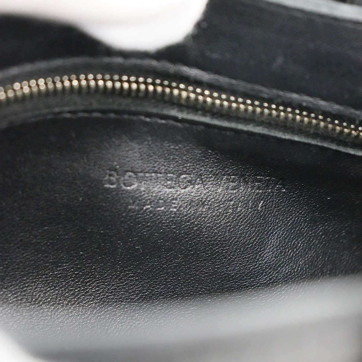 Bottega Veneta Cassette Maxi Intrecciato Leather Shoulder Bag Black