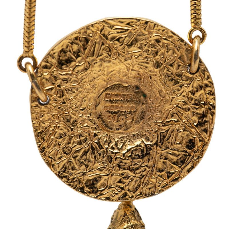 Chanel CC Logo Lion Motif Round Pendant Necklace Gold Plated