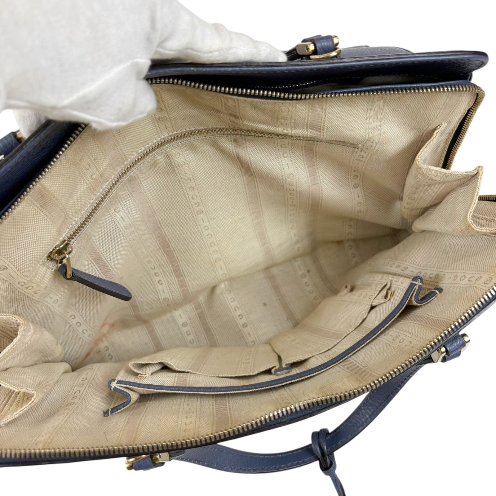 Gucci Handbag Leather Blue Tote with Interlocking Charm — view 9