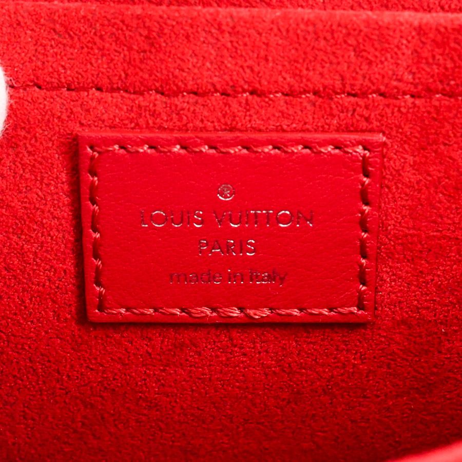 Louis Vuitton Shoulder Bag New Wave Chain MM