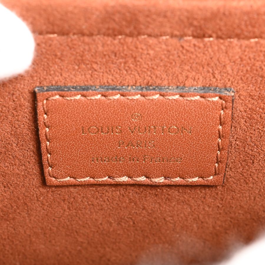 Louis Vuitton Handbag Locky BB