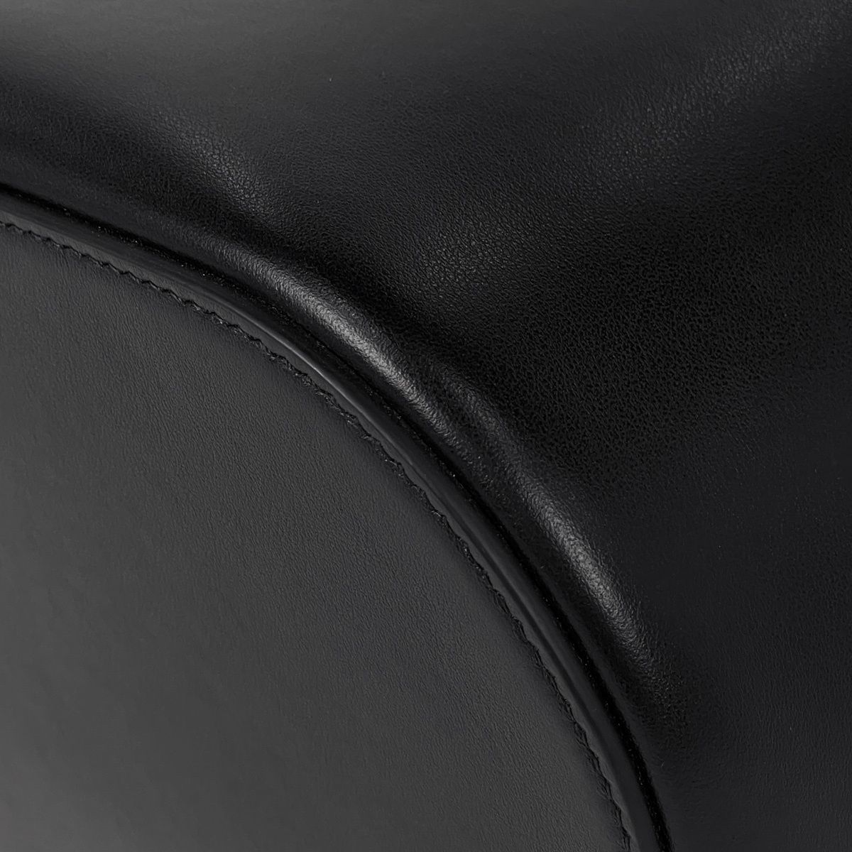 Celine Bucket Louis e 2-Way Triomphe Handbag Leather Black