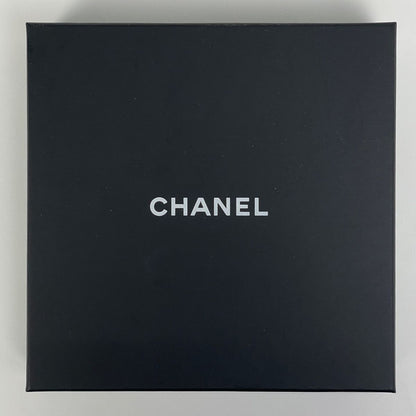 Chanel CC Logo Faux Pearl Necklace White Gold
