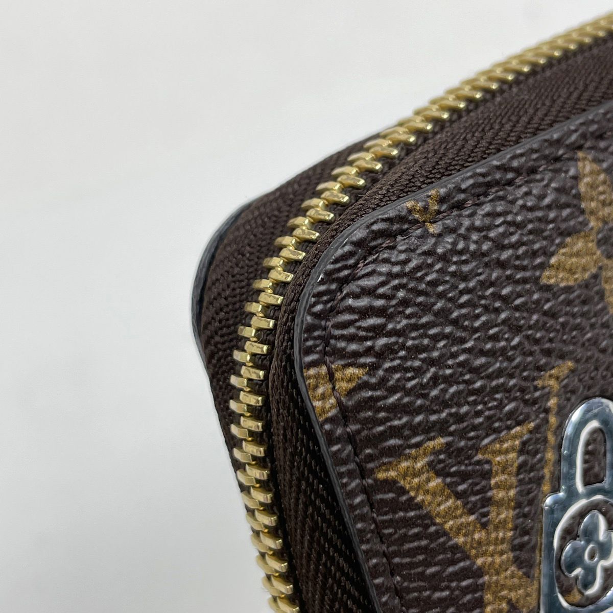 Louis Vuitton Zippy Wallet Lovelock Monogram Brown