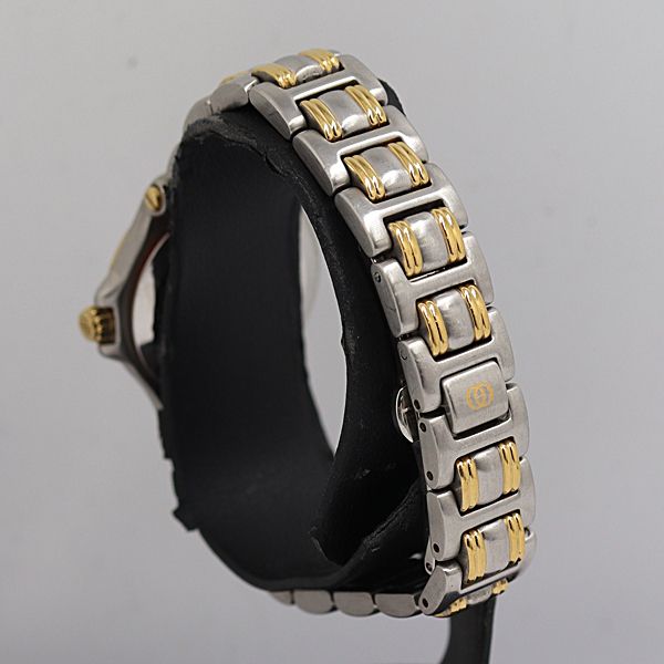 Gucci Quartz Gray Dial Watch Tam