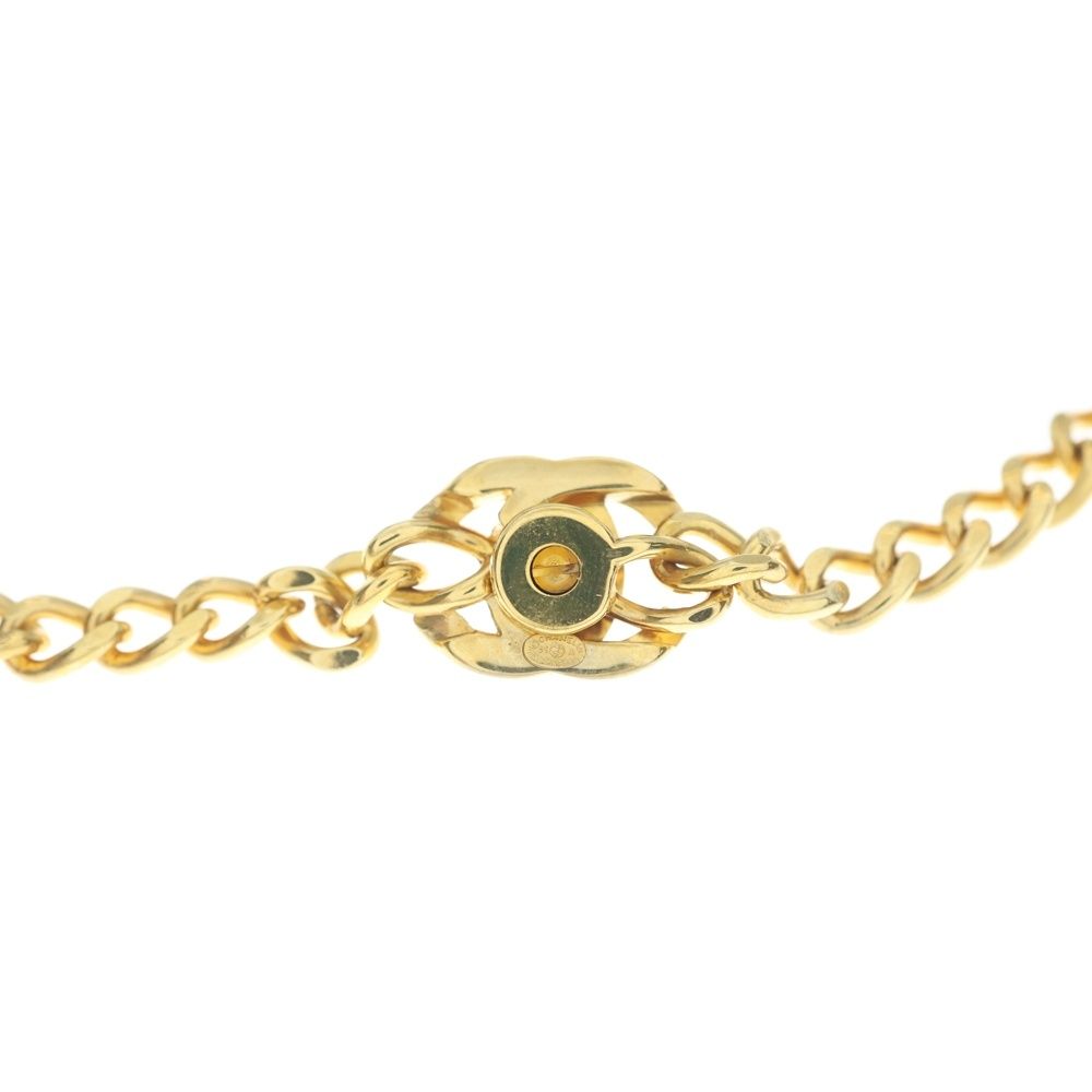 Chanel CC Logo Turnlock Necklace Pendant Chain Gold