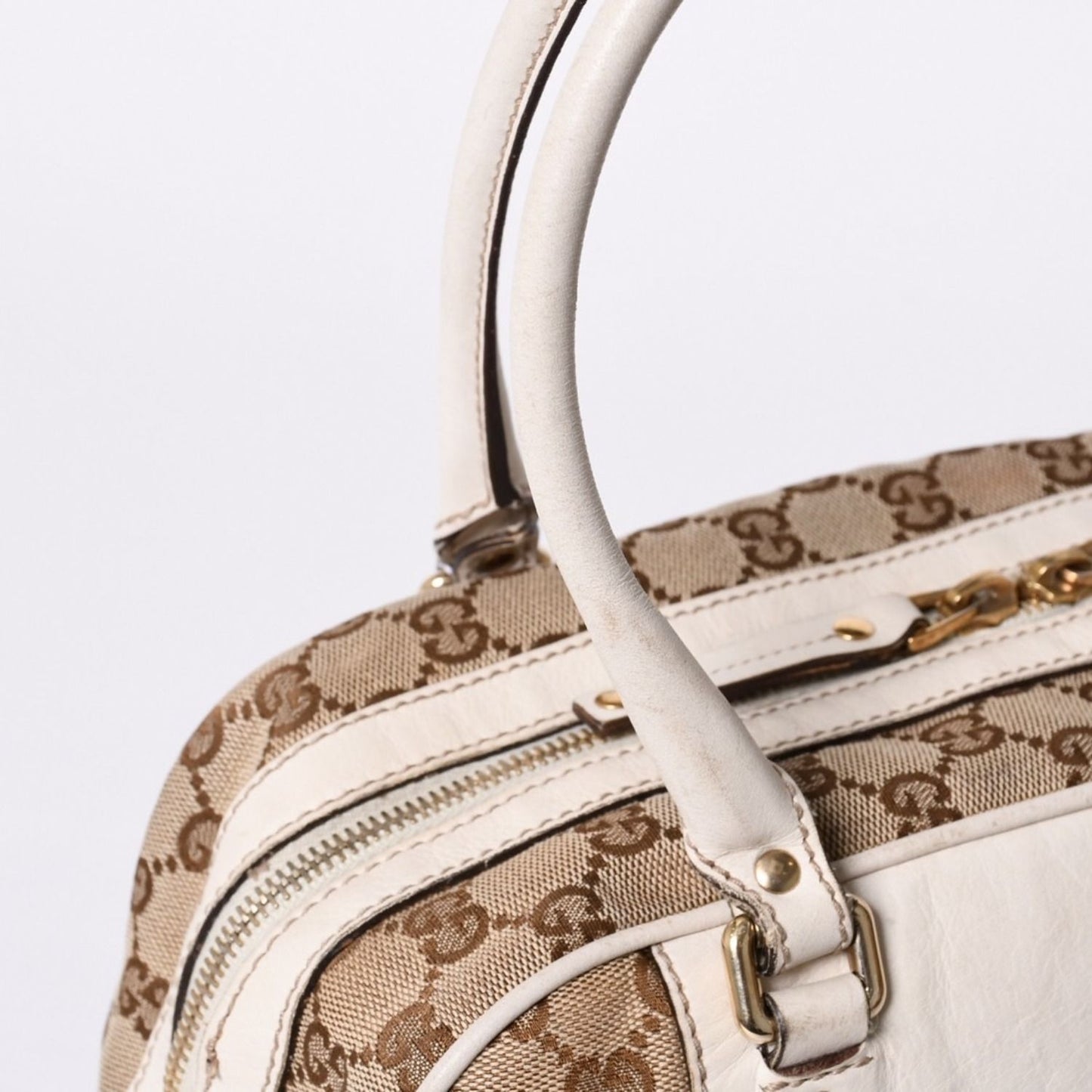Gucci Guuci GG Canvas Shoulder Bag Beige White — view 7
