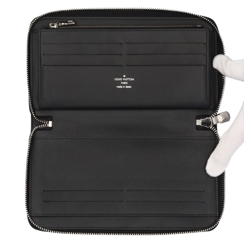 Louis Vuitton Zippy Organizer Taiga Wallet Leather