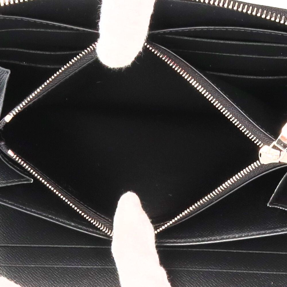 Louis Vuitton Zippy Organizer Taiga Wallet Leather