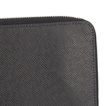 Louis Vuitton Zippy Organizer Taiga Wallet Leather