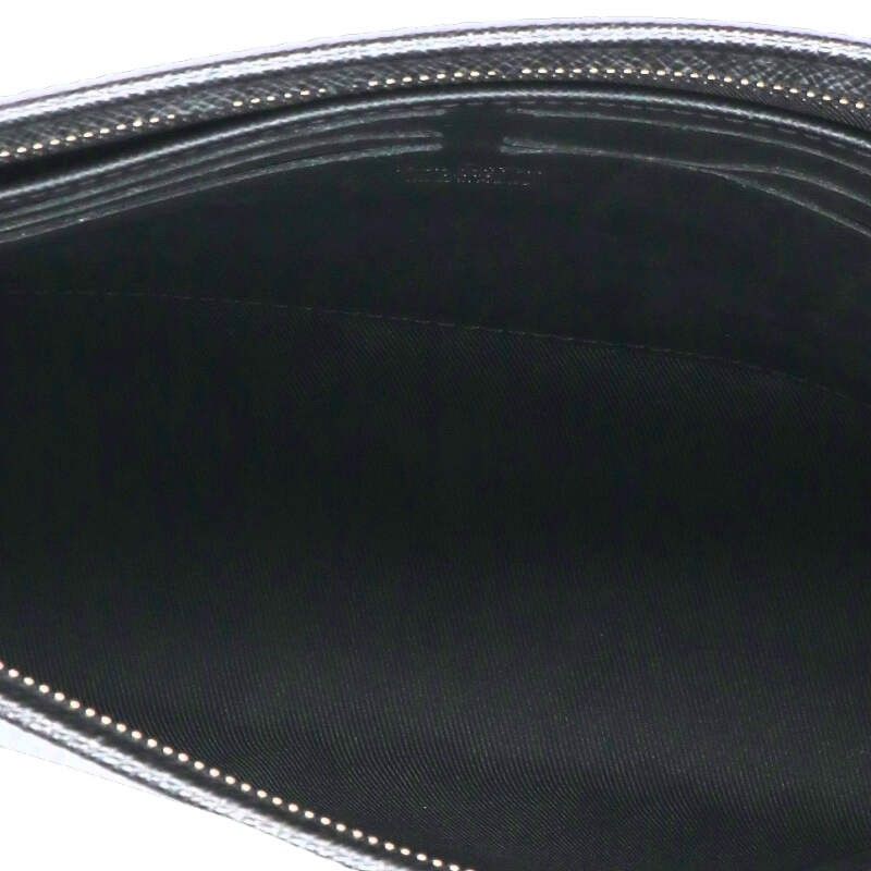 Louis Vuitton Pochette Voyage Taiga Leather