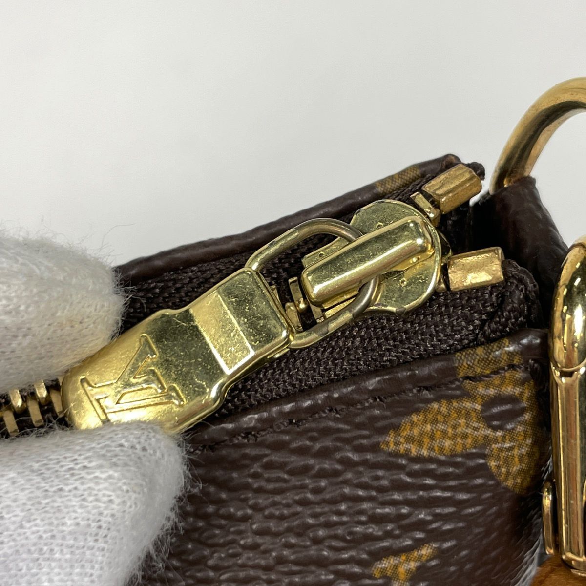 Louis Vuitton Pochette Monogram Brown Pouch