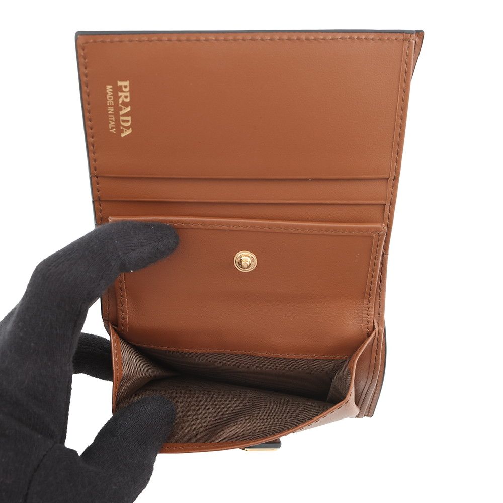 Prada Bifold Wallet City Calfskin Tab Triangle Logo Leather Compact
