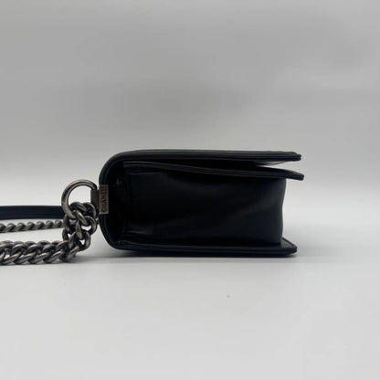 Chanel Large Shoulder Bag CC Logo Quilted Silver Black Leather — view 4