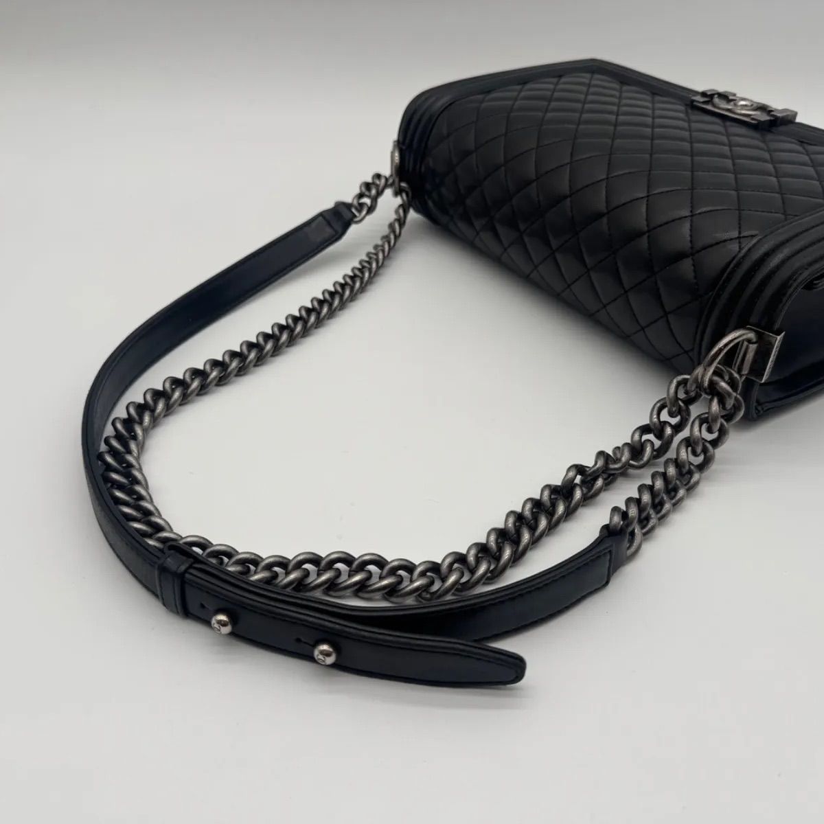 Chanel Large Shoulder Bag CC Logo Quilted Silver Black Leather — view 8