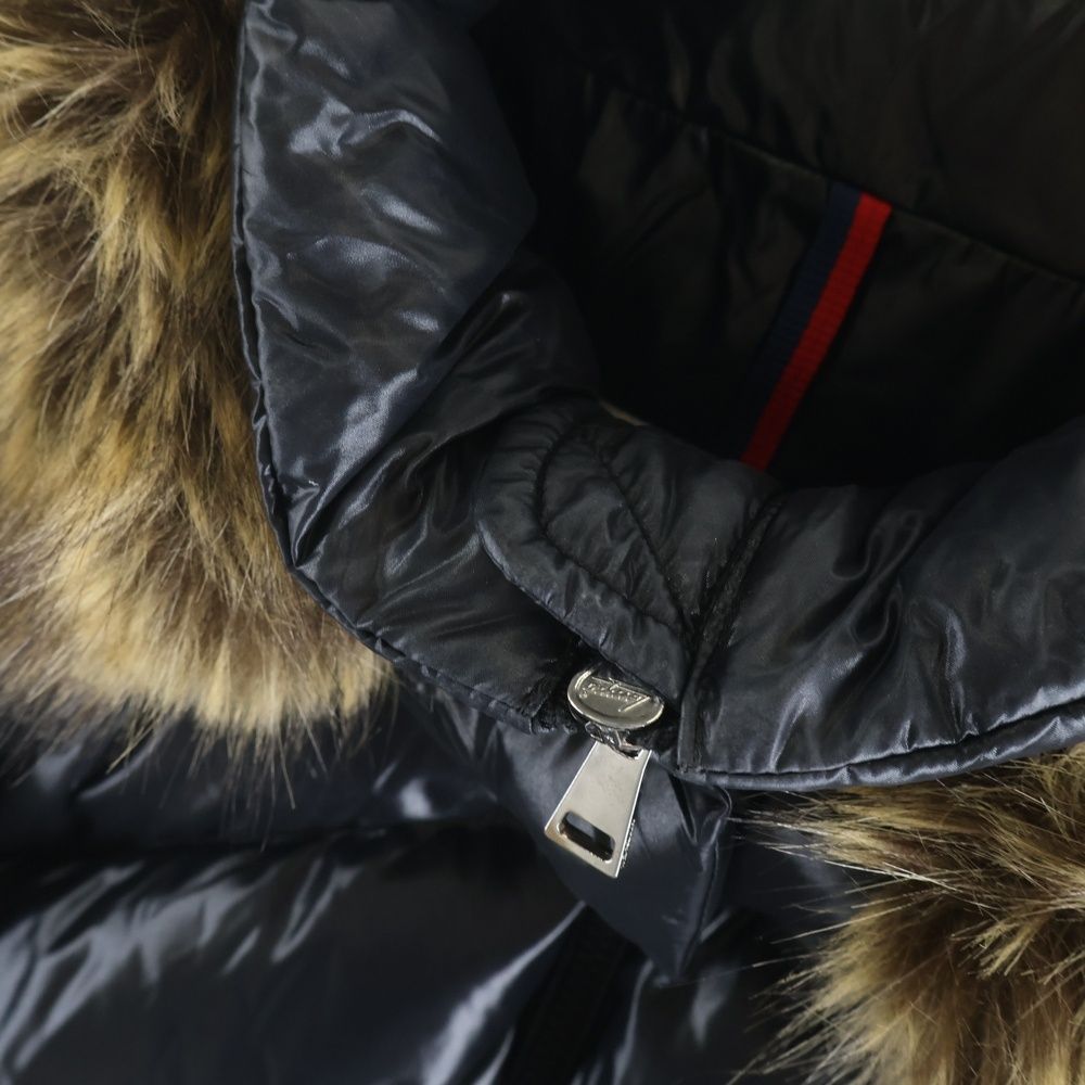 Moncler Laitue Giubotto Down Jacket Black