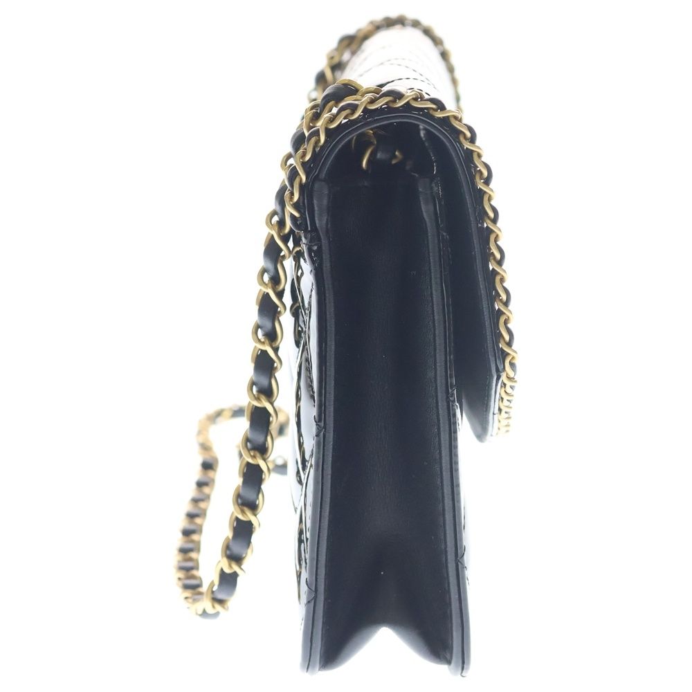 Chanel Quilted Patent Heart Chain Shoulder Bag Black Enamel Gold