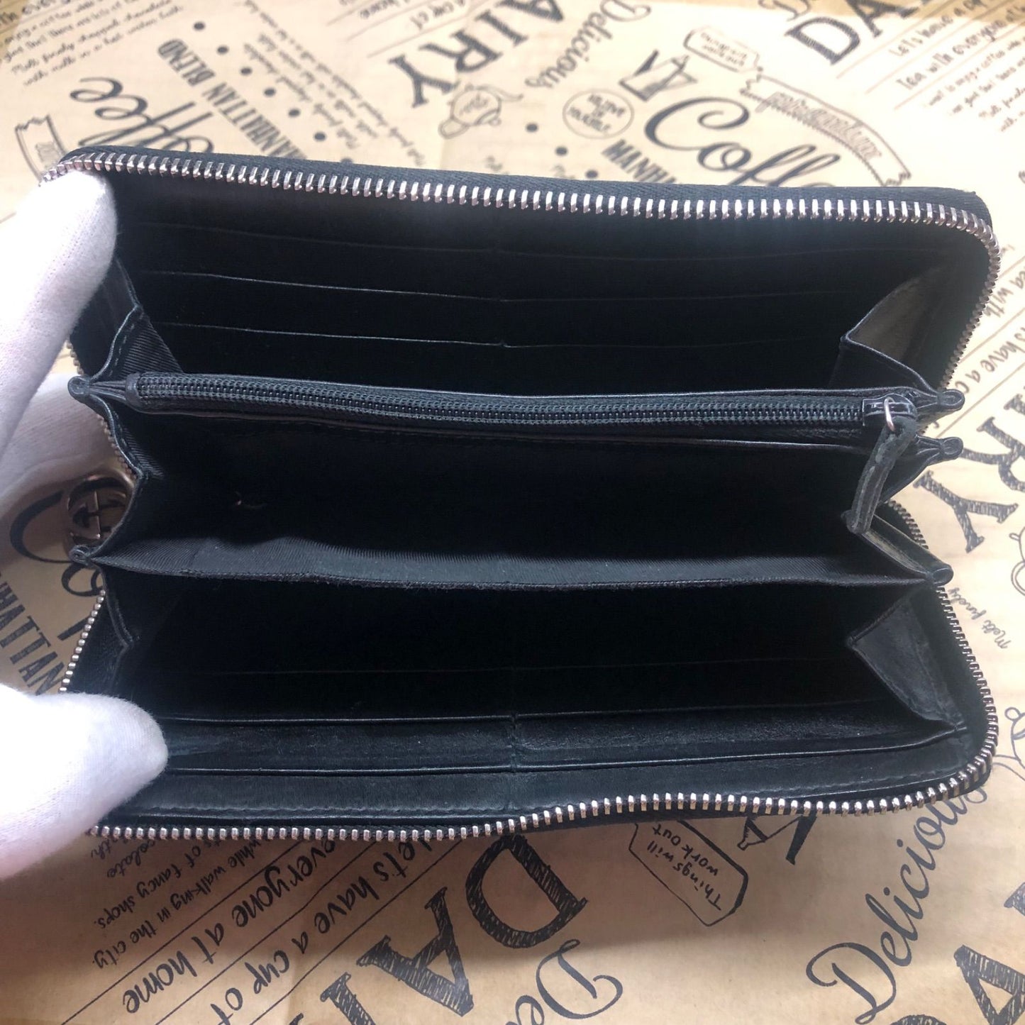 Gucci Wallet GG Supreme Round Billfold Card — view 4