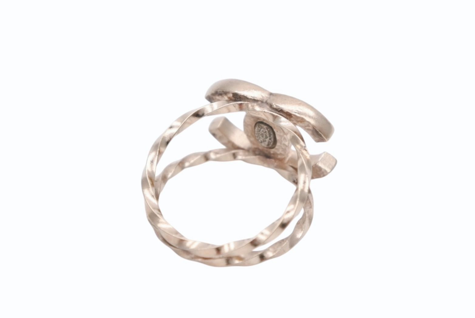 Chanel CC Logo Ring Gold — view 5