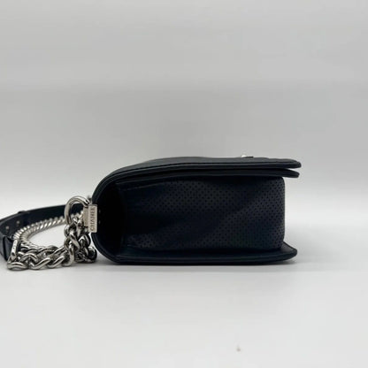 Chanel Shoulder Bag CC Logo Silver Leather Navy with Shield Chain — view 4