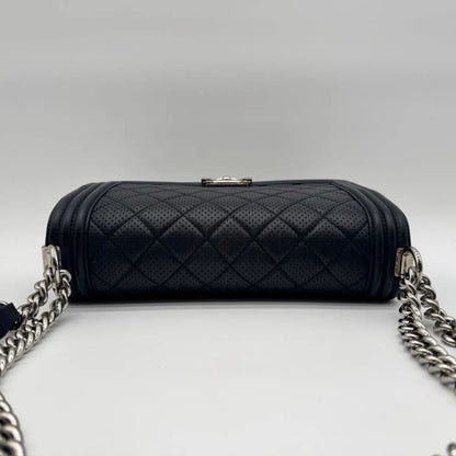 Chanel Shoulder Bag CC Logo Silver Leather Navy with Shield Chain — view 5