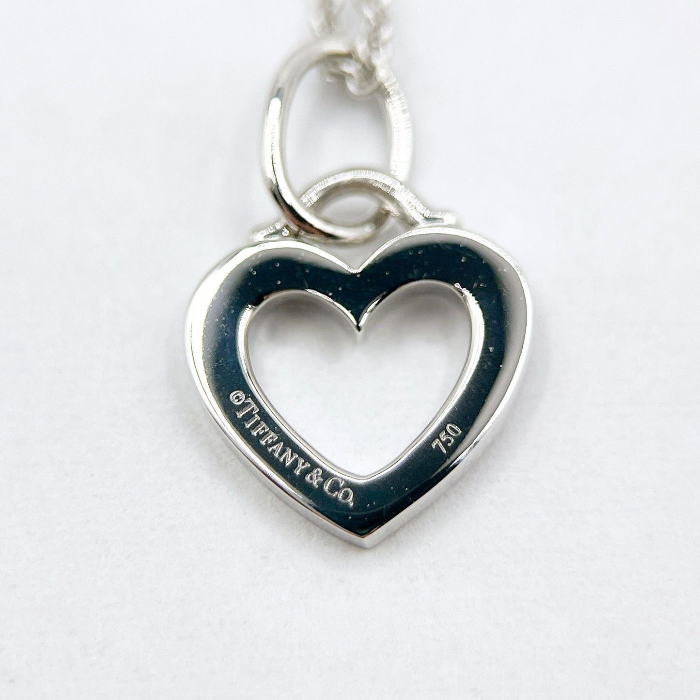 Tiffany & Co Sentimental Heart Diamond White Gold Necklace 43 cm — view 3