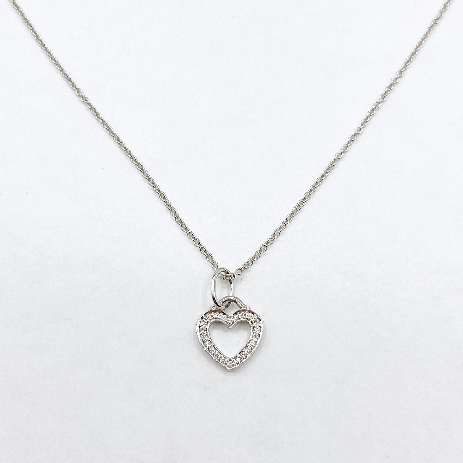 Tiffany & Co Sentimental Heart Diamond White Gold Necklace 43 cm — view 7