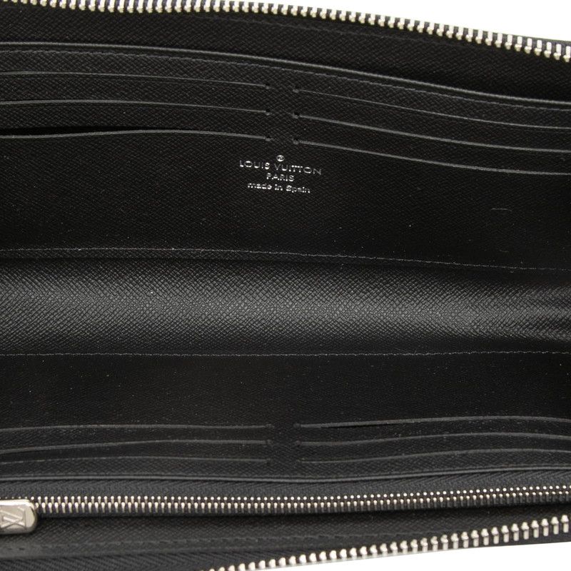 Louis Vuitton Taiga Zippy Dragonne Wallet Black Noir Leather