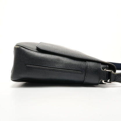 Louis Vuitton Shoulder Bag Taiga Roman MM