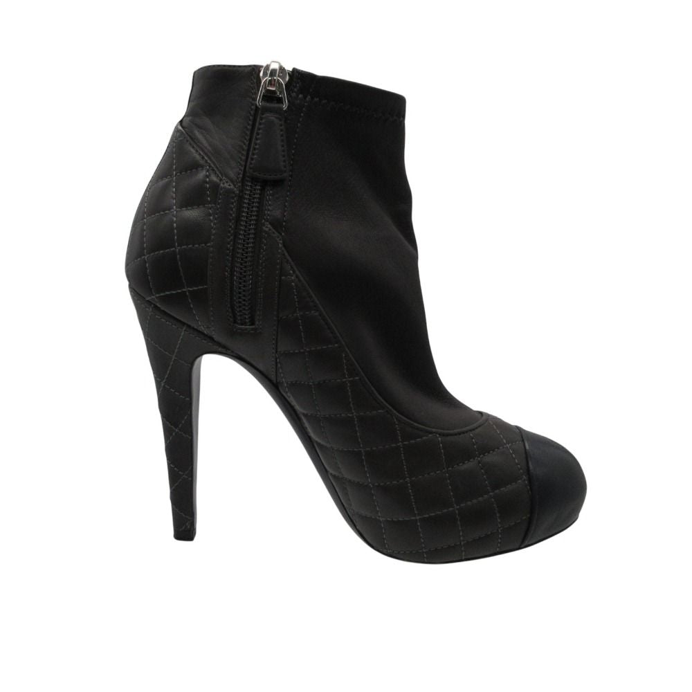 Chanel Boots CC Logo Quilted Ankle Booties Short Shoes Side Zip Gray