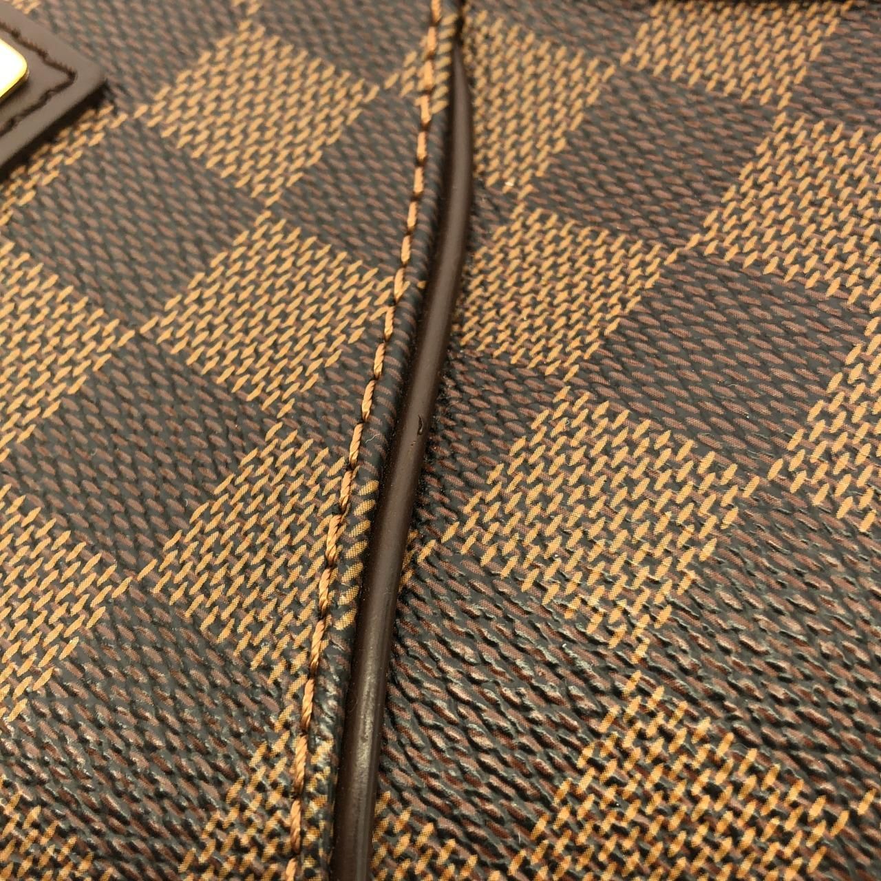 Louis Vuitton Damier Thames GM Shoulder Bag