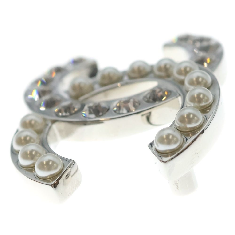 Chanel CC Logo Faux Pearl Line Stone Brooch Pin Badge Silver