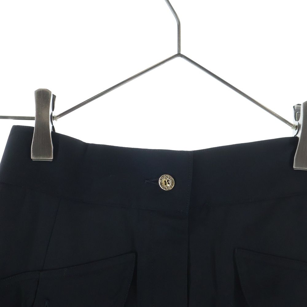 Chanel Gold Button Pleated Culottes Half Shorts Skirt Black
