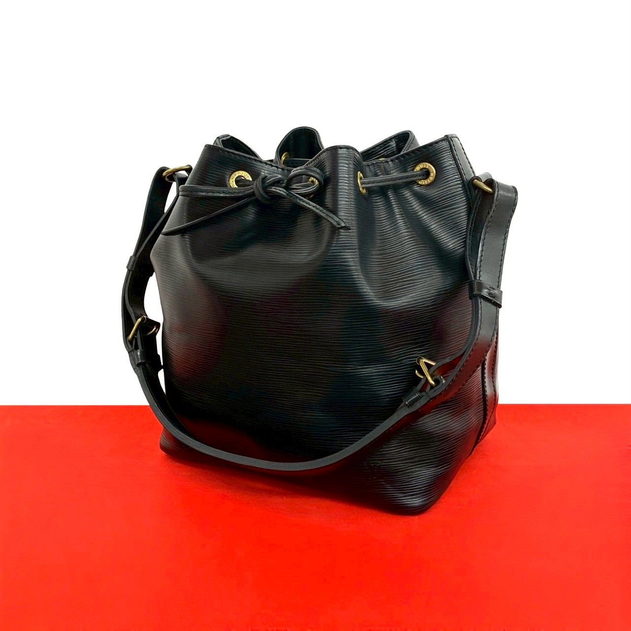 Louis Vuitton Vintage Petite Noir Epi Leather Shoulder Bag