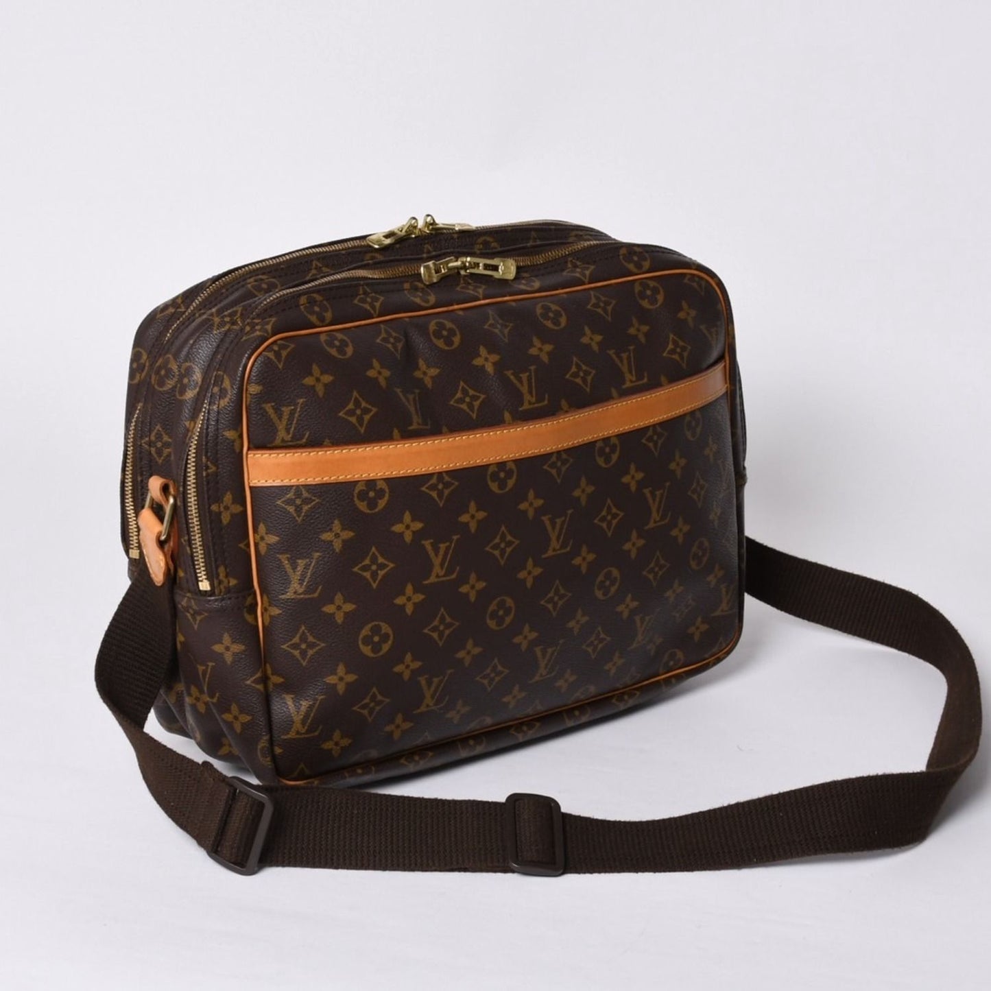 Louis Vuitton Shoulder Bag Reporter GM Monogram Brown Gold — view 3