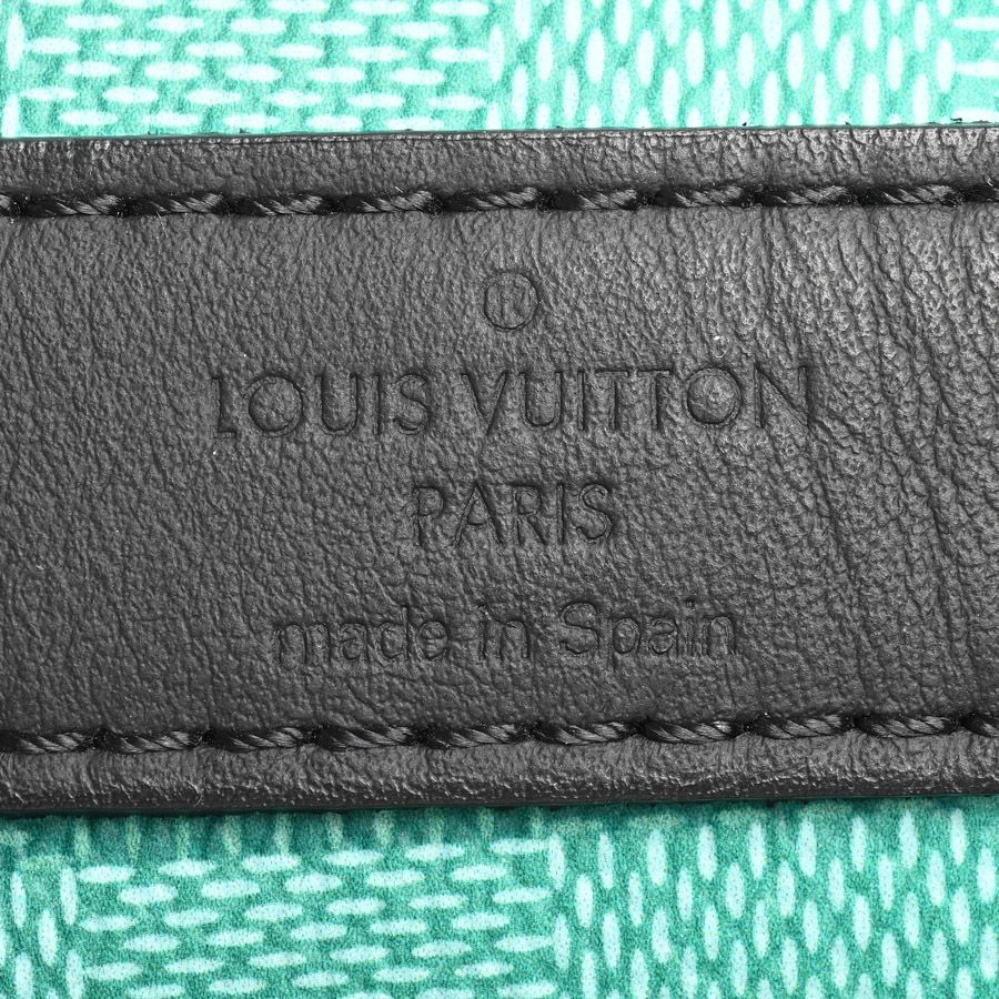 Louis Vuitton Tote Weekend