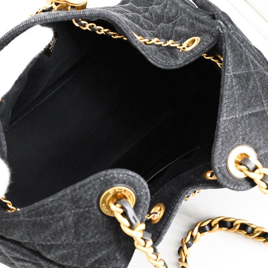 Chanel Handbag 25 Small