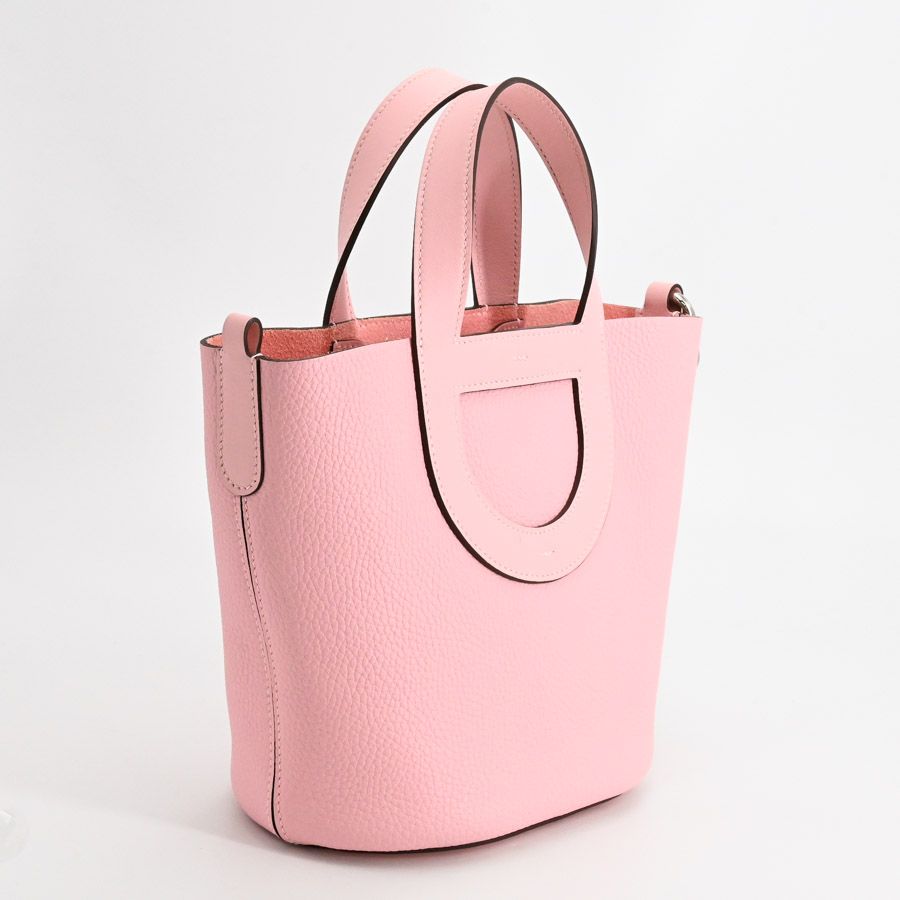 Hermes Handbag in the Loop 18