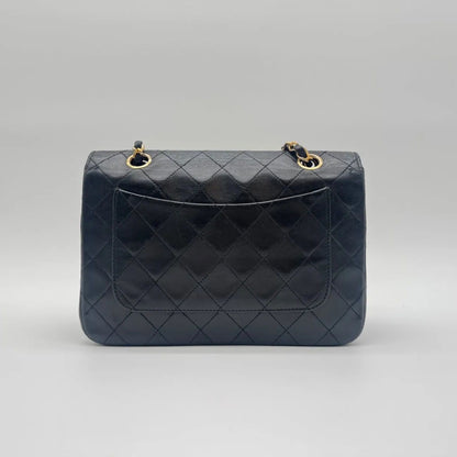 Chanel Large Shoulder Bag CC Logo Turnlock Gold Quilted Full Flap Chain Leather — view 2