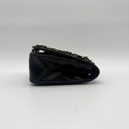 Chanel Large Shoulder Bag CC Logo Turnlock Gold Quilted Full Flap Chain Leather — view 3