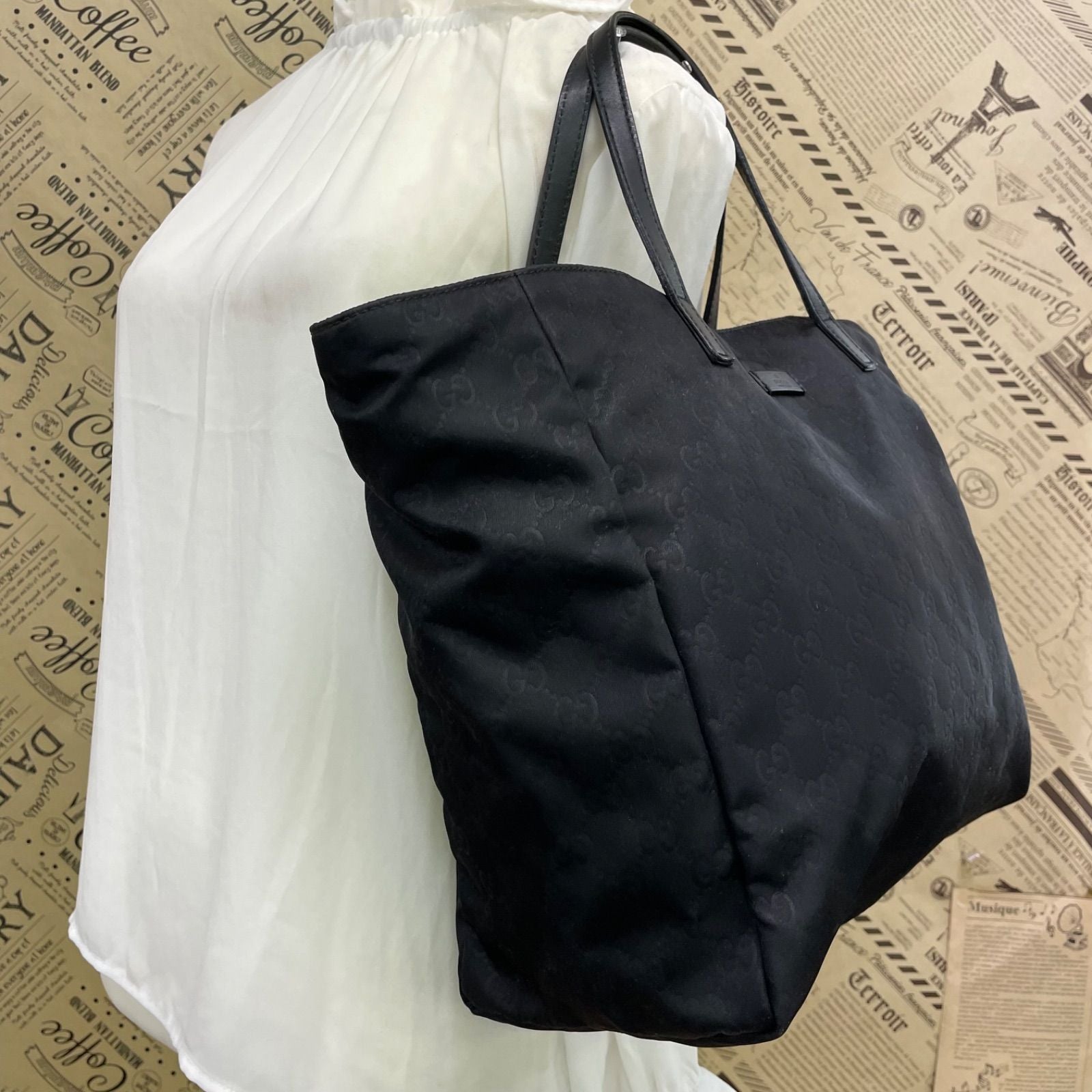 Gucci GG Nylon Tote Black Simple Business — view 3