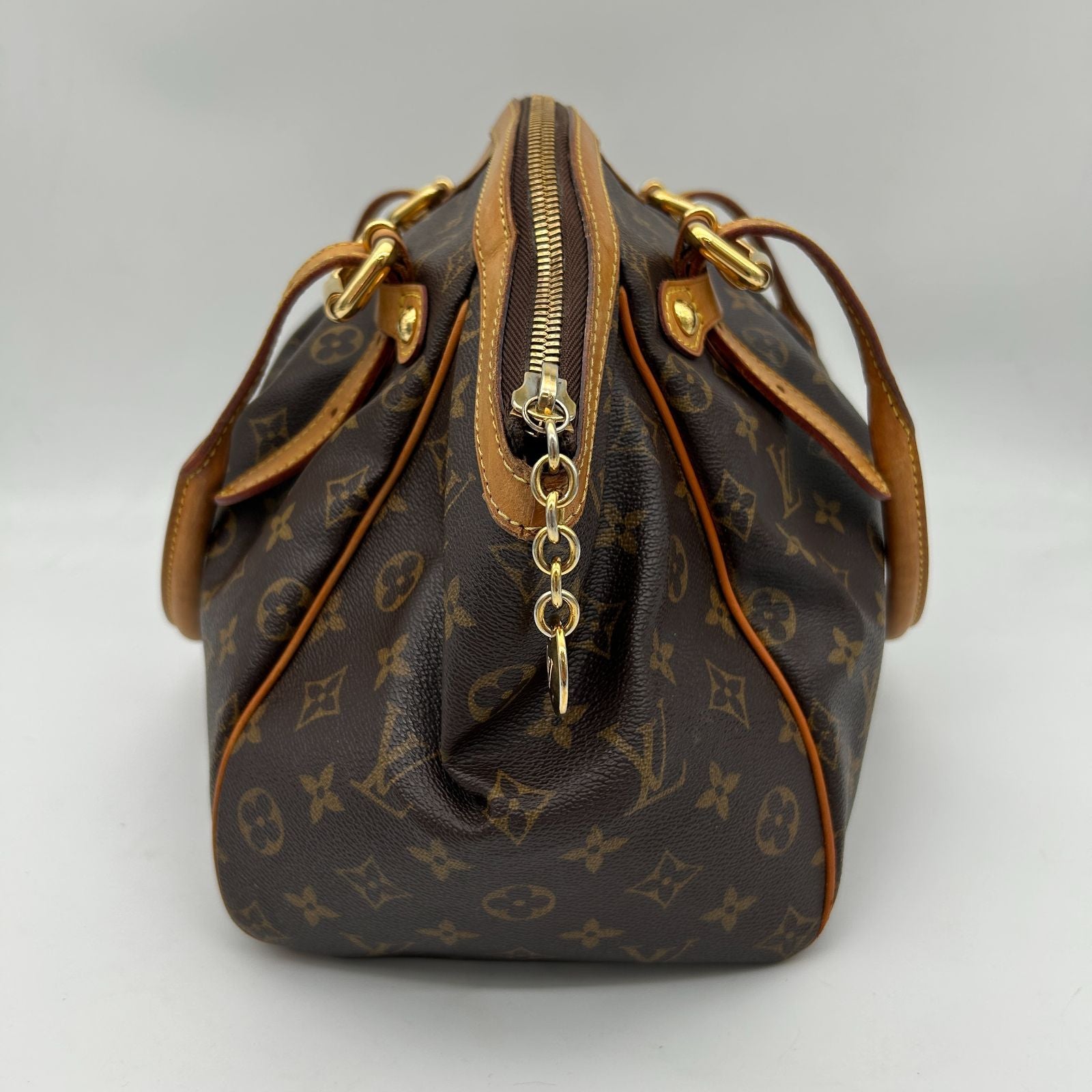 Louis Vuitton Monogram Tivoli GM Tote — view 4