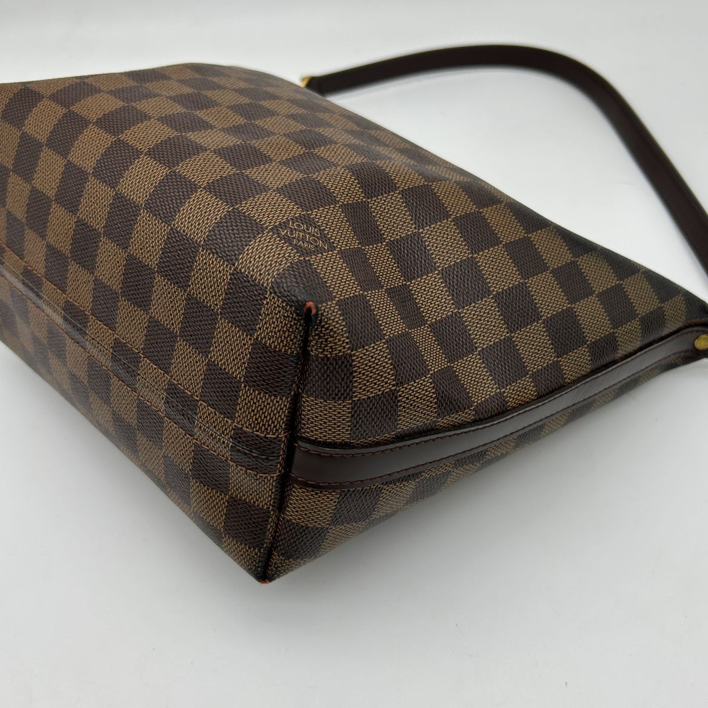 Louis Vuitton Damier Irovo MM Strap — view 8