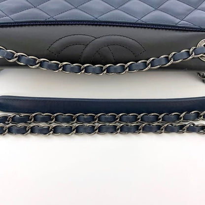 Chanel Chain Shoulder Bag Navy Black Silver Quilted