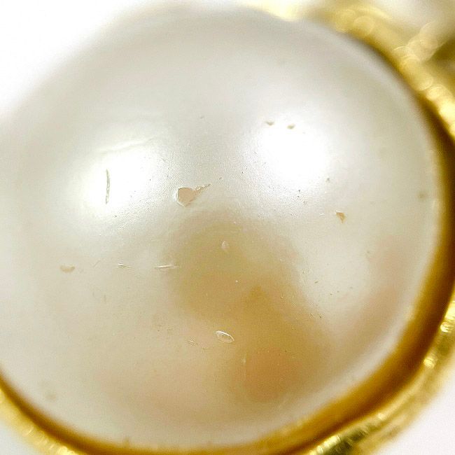 Chanel Earrings Gold CC Logo