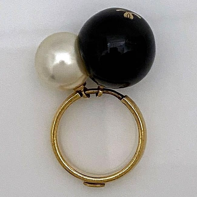 Chanel Pearl Ring Gold White Black