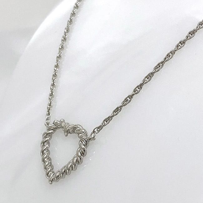 Tiffany & Co Twist Heart Necklace Silver Polished Ag