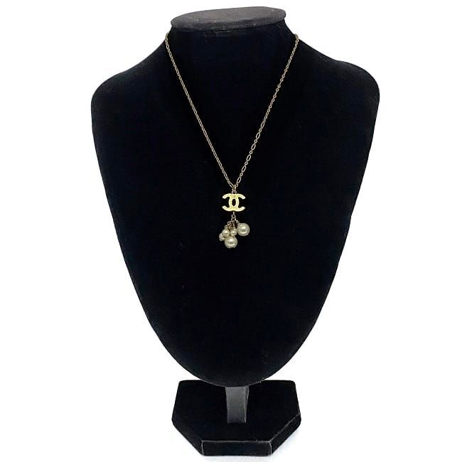 Chanel Necklace Gold White CC Logo Pearl